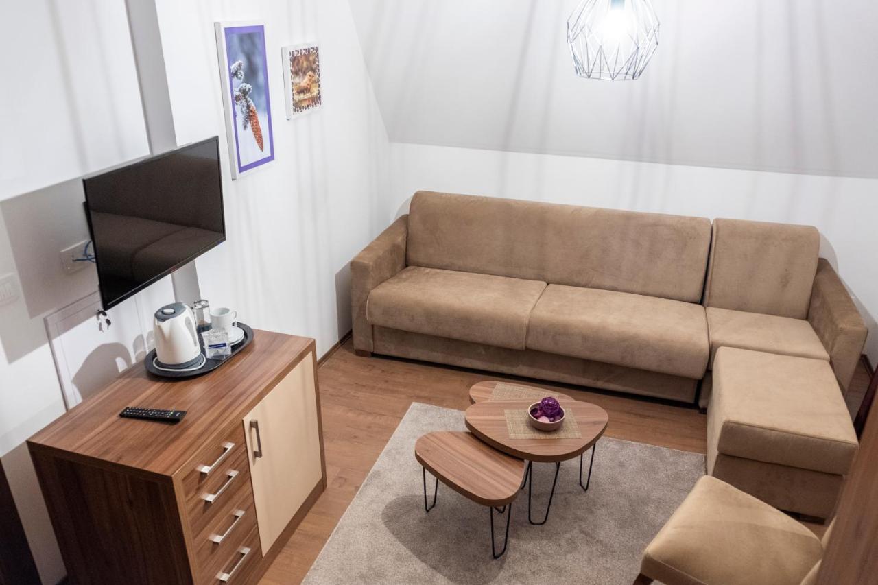 Borovnica Sweet Apartments 자블야크 외부 사진