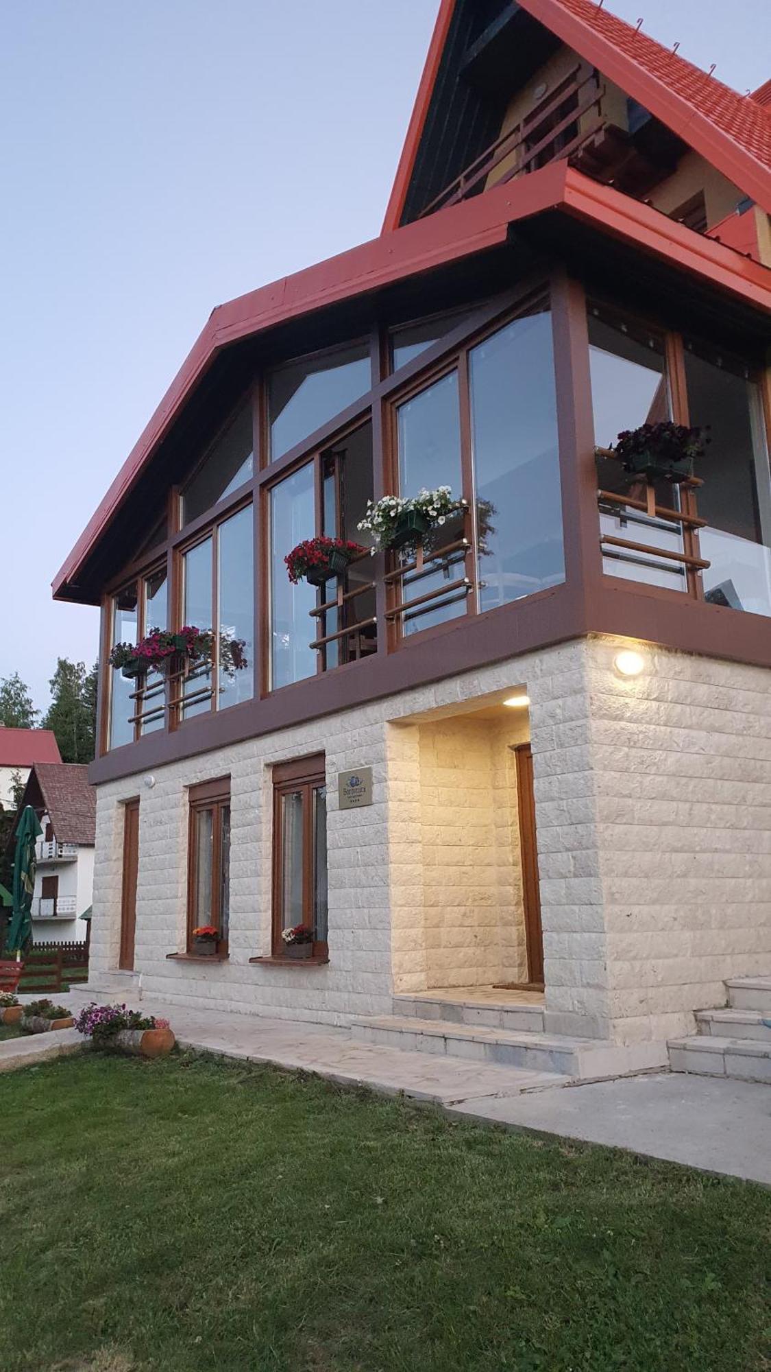 Borovnica Sweet Apartments 자블야크 외부 사진